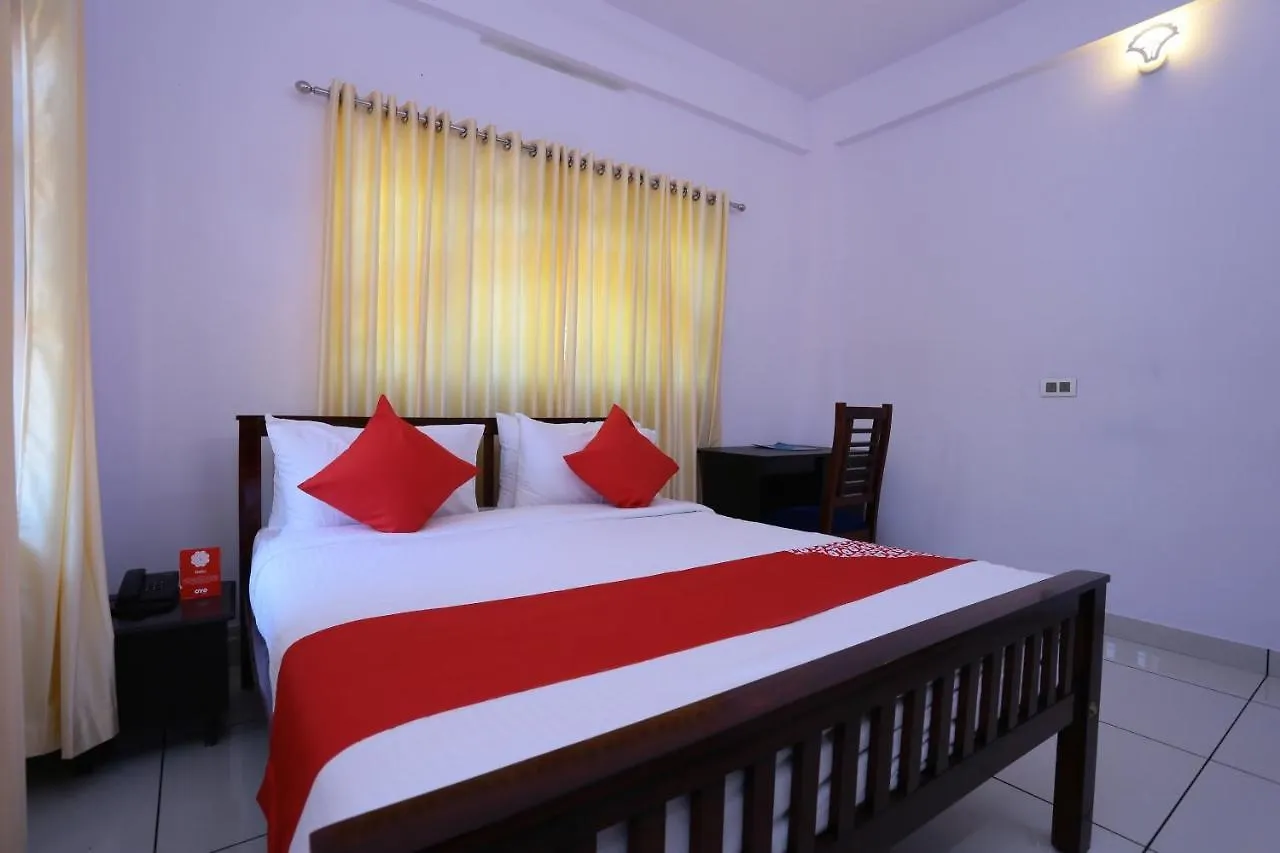 Oyo 26697 United Residency Hotel Kazhakuttam India