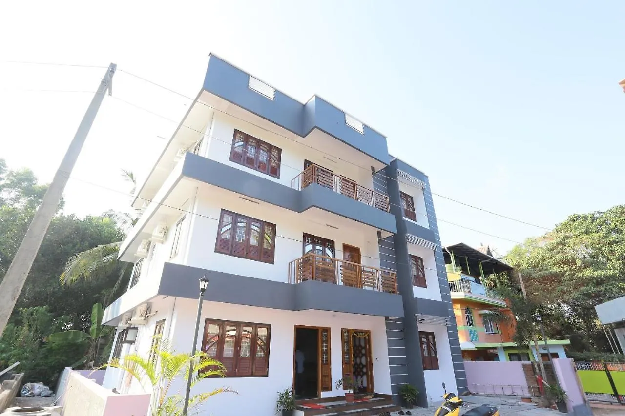 Oyo 26697 United Residency Hotel Kazhakuttam