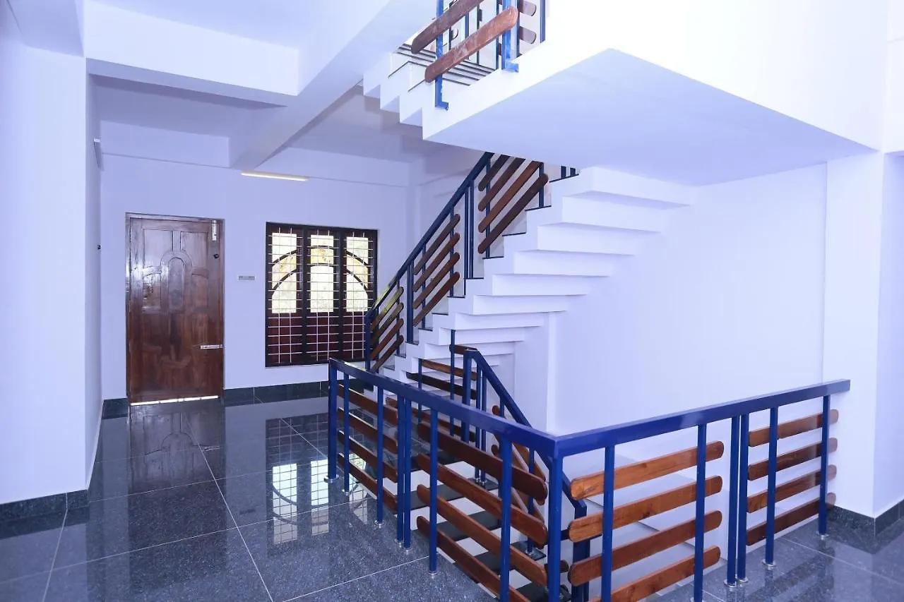 Oyo 26697 United Residency Hotel Kazhakuttam 3*,