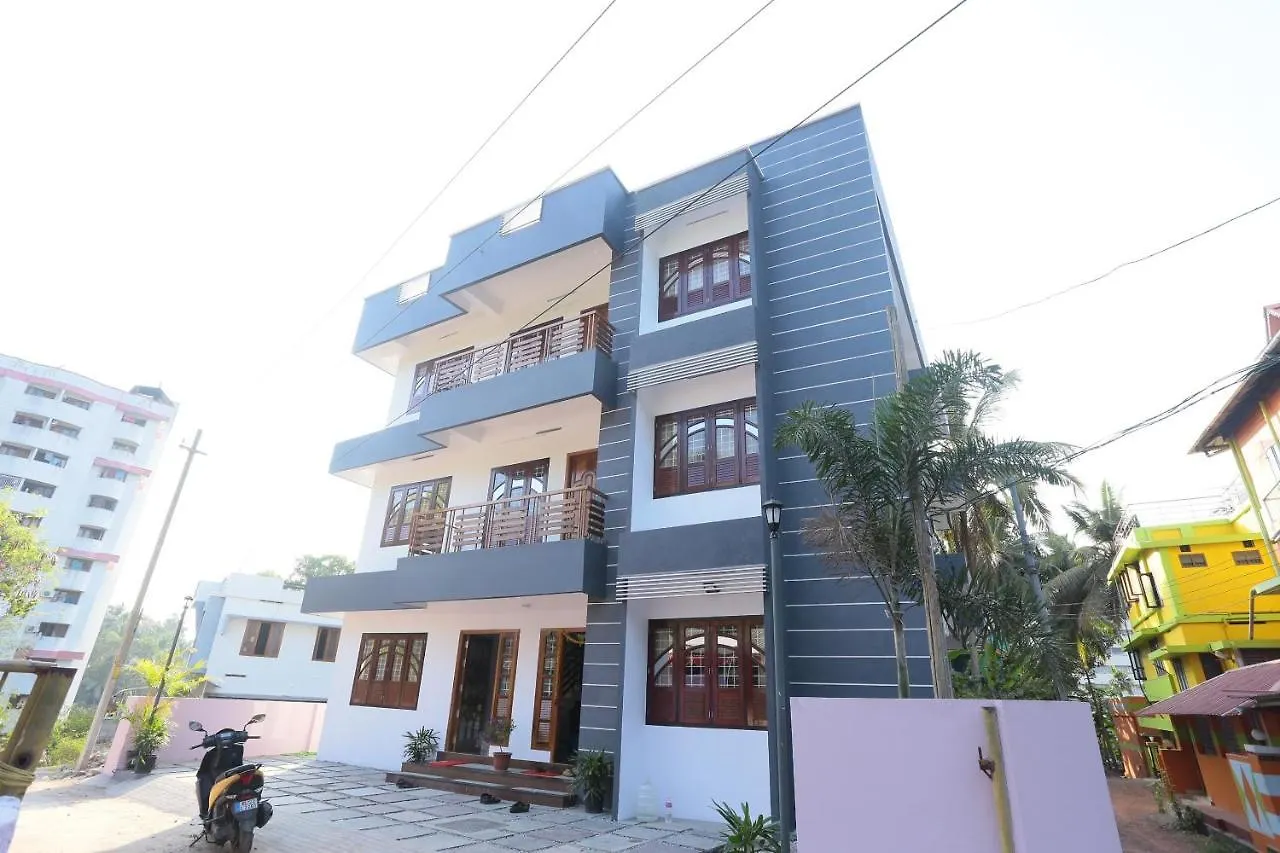 Oyo 26697 United Residency Hotel Kazhakuttam